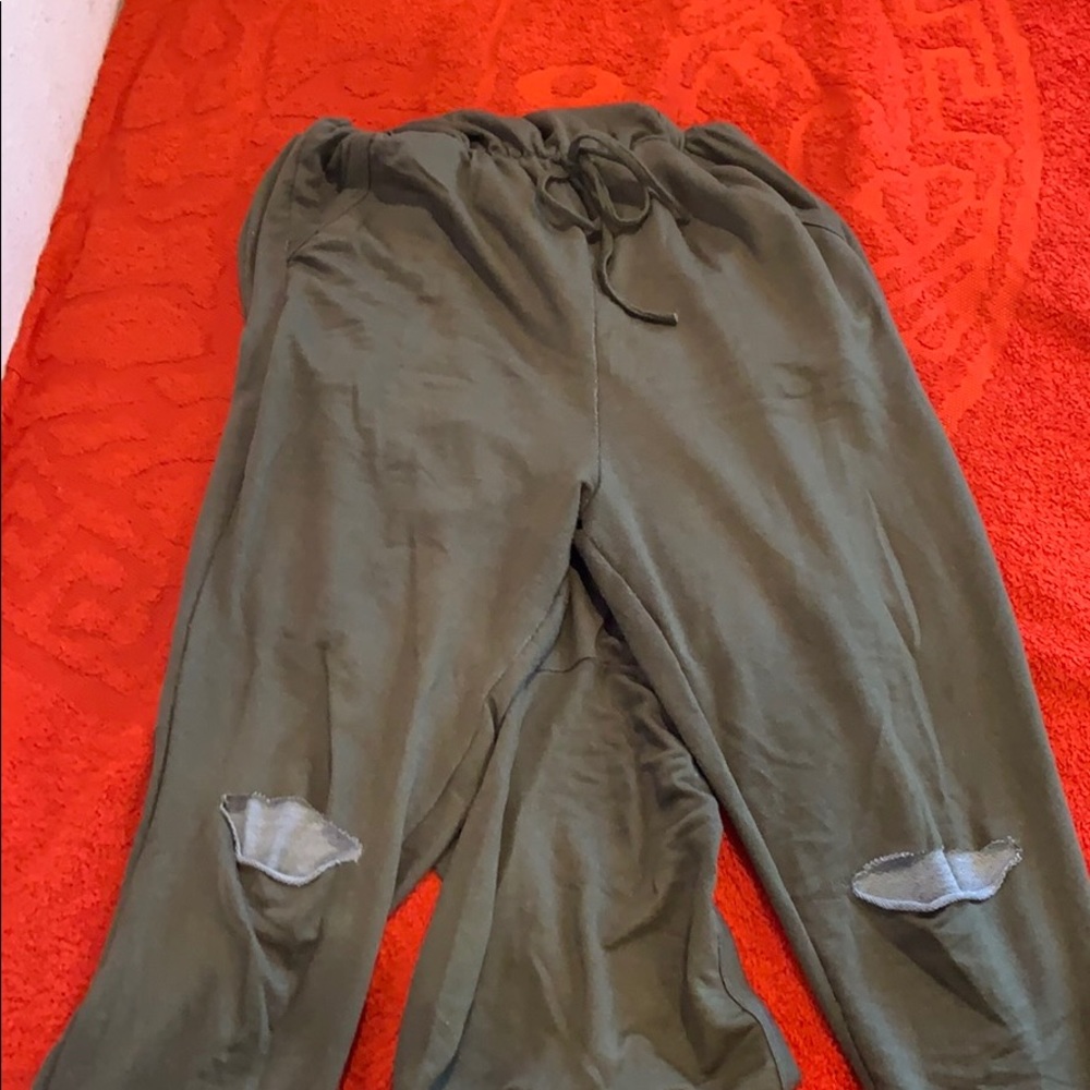 Overall - Picture 2 of 2